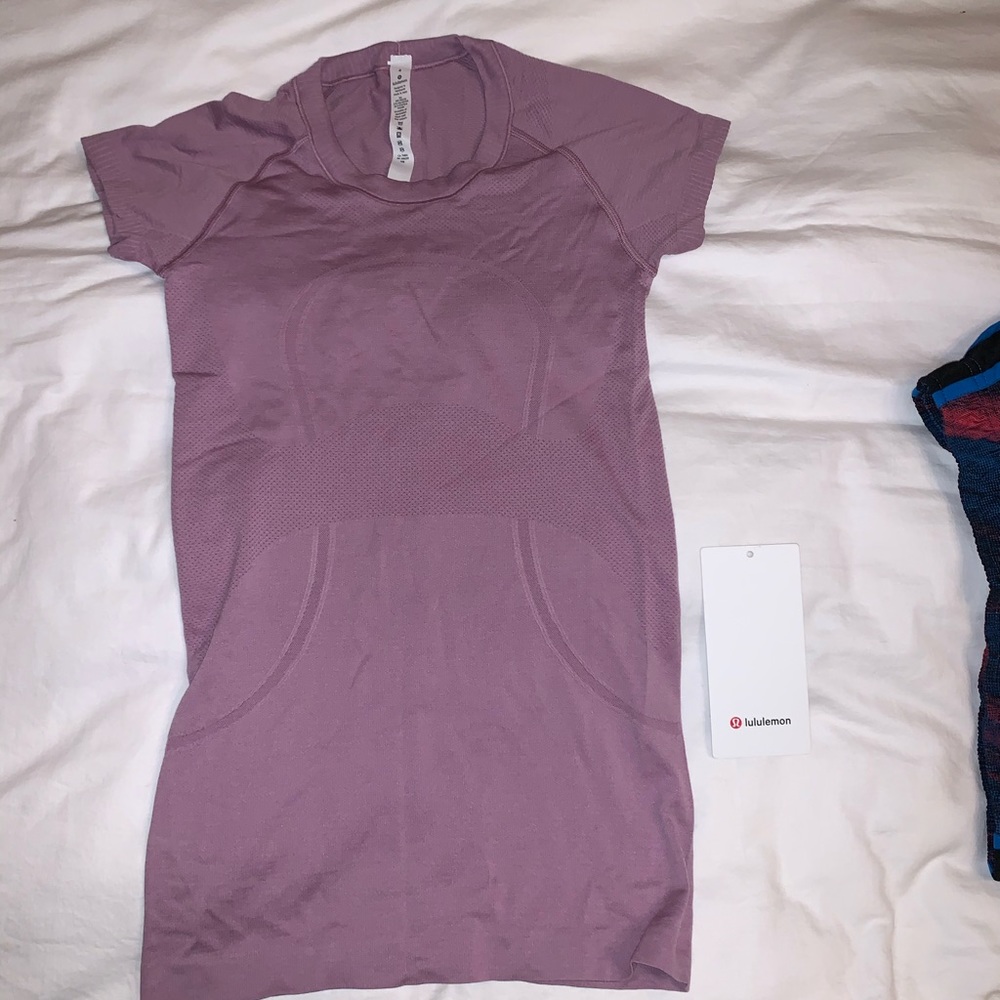 Lululemon top